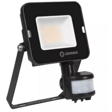 OSRAM Proiector LED LEDVANCE cu senzor de miscare si lumina 20W, 2000lm, temperatura de culoare neutra (4000K), IP65, IK06, distanta detectie de la 2m pana la 12m